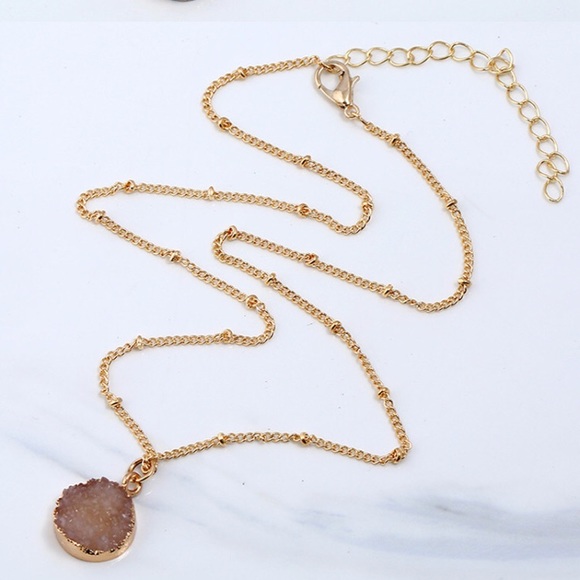 👍🏻Druzy Natural Stone Necklace - Picture 5 of 6